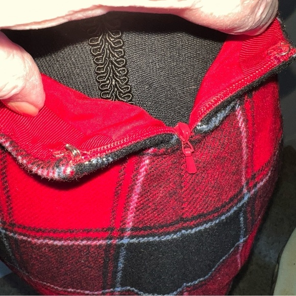 Talbots Women’s Red Black Baby Blue Plaid Faux Wrap Lined Wool Blend Skirt 4 - Picture 8 of 15